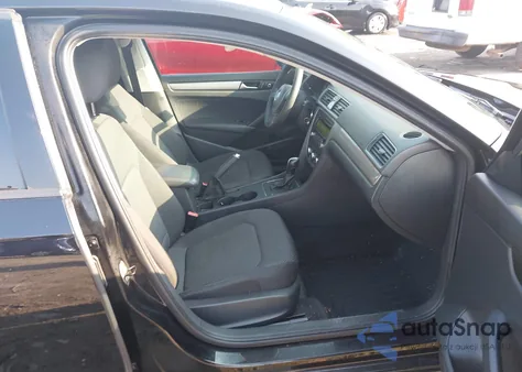 2012 Volkswagen Passat 2.5L S from USA, damaged, VIN 1VWAH7A33CC025327